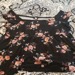 Torrid babydoll on or off shoulder floral top